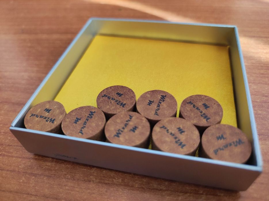 8 х тапи за щека за билярд Wizard Medium