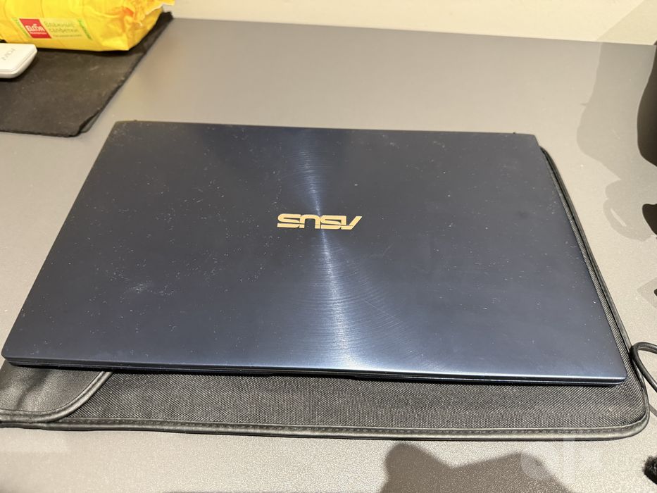 Asus zenbook 15,6