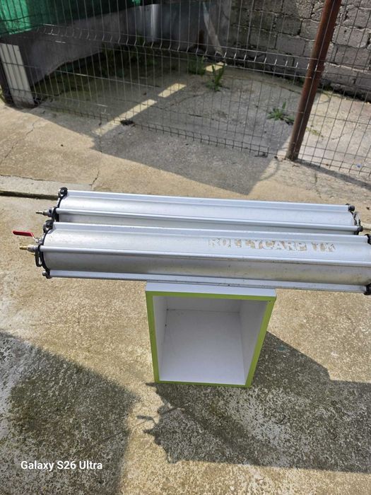 Pistol pneumatic pentru obtinerea carnatilor din pasta de boilies. De vanzare 2 buc