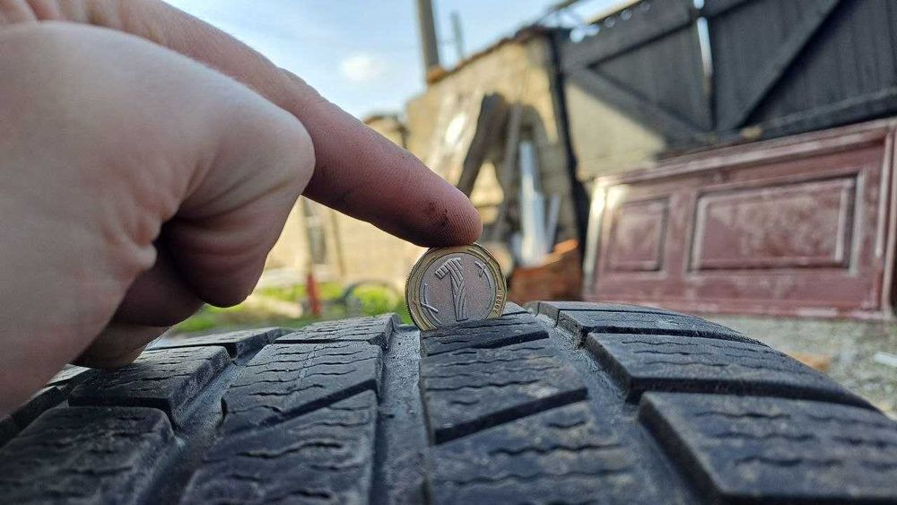 Зимни гуми Continental 235/60/16