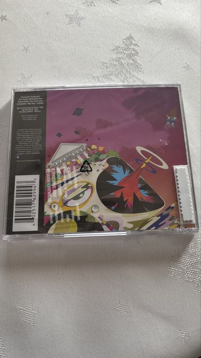 Оригинално неразпечатвано CD на KanYe West