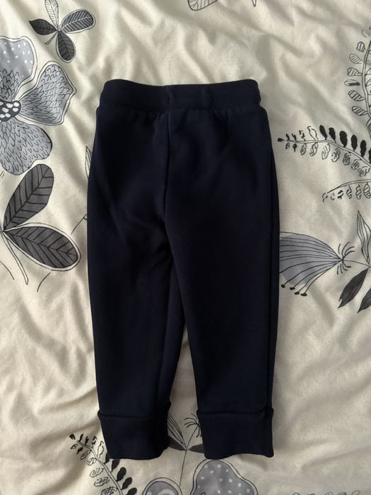 Pantaloni trening Gap