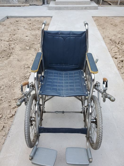 Инвалидная коляска