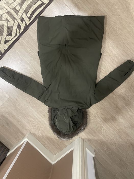 Продам парку бренда Evona