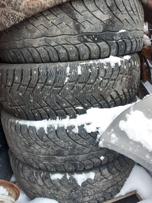 Продам зимние шины