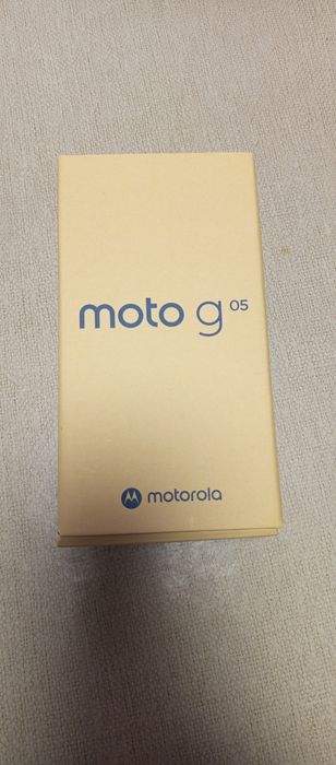 Продавам чисто нов смартфон