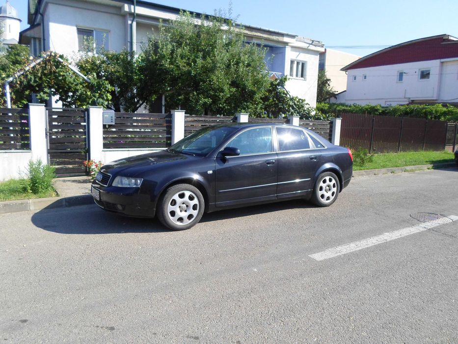 AUDI A4 2004 — imagine 2