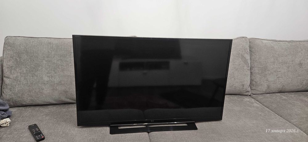 Sony Bravio с HDMI кабелью 5 м