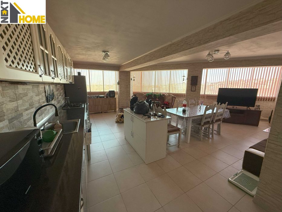 Продава се Тристаен апартамент в Асеновград - 115 кв.м за 1131 €/кв.м - Снимка #1