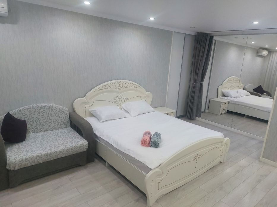 1 комнатные вип квартиры на Революции