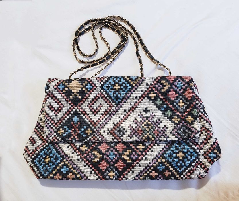 Бохо Текстилна чанта с цветна бродерия