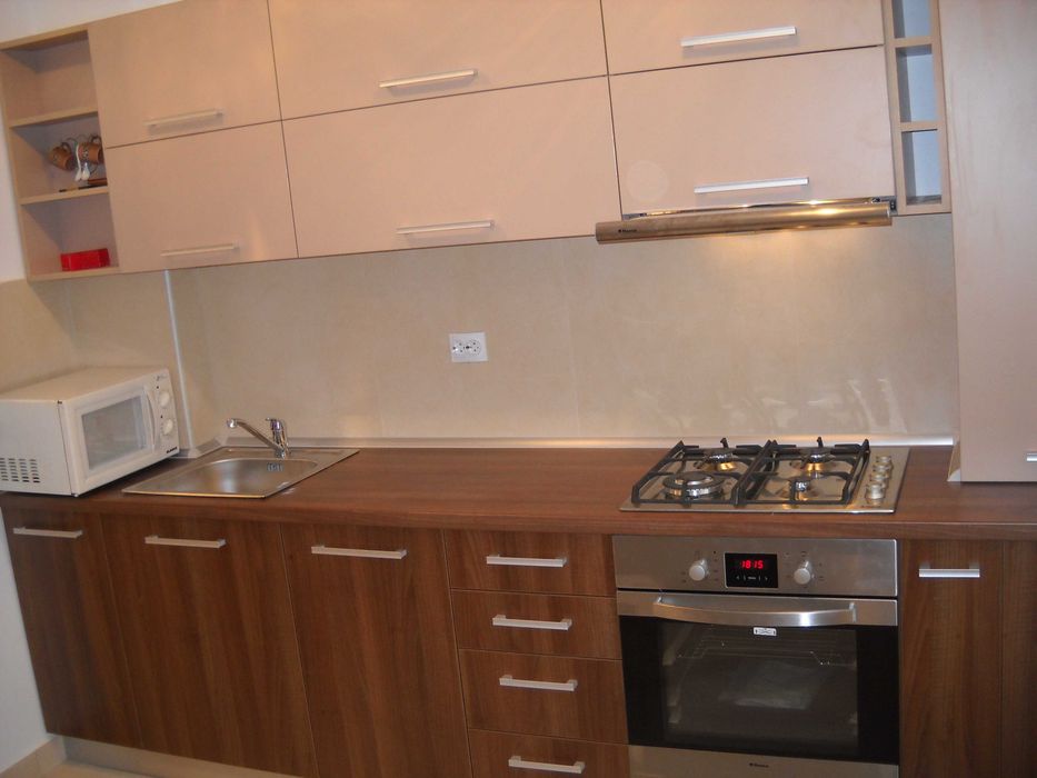 Dau in chirie ap 65 mp parter Mănastur zona buna parcare