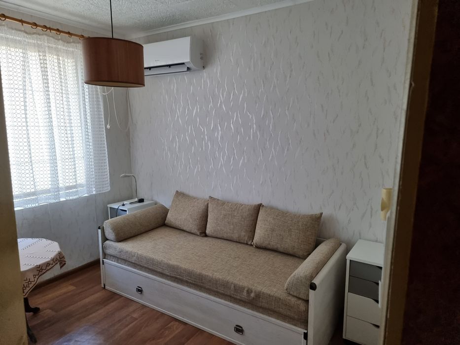 Дава се под наем Етаж от къща в Добрич, Балик - 50 кв.м за 612 € - Снимка #5