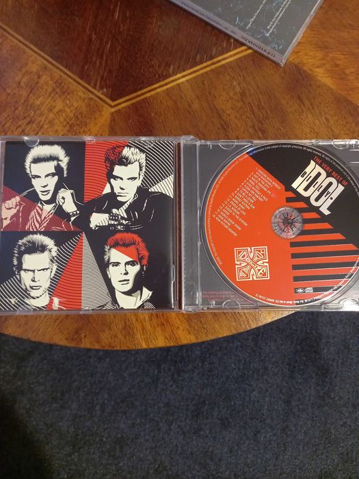 Vand cd uri originale