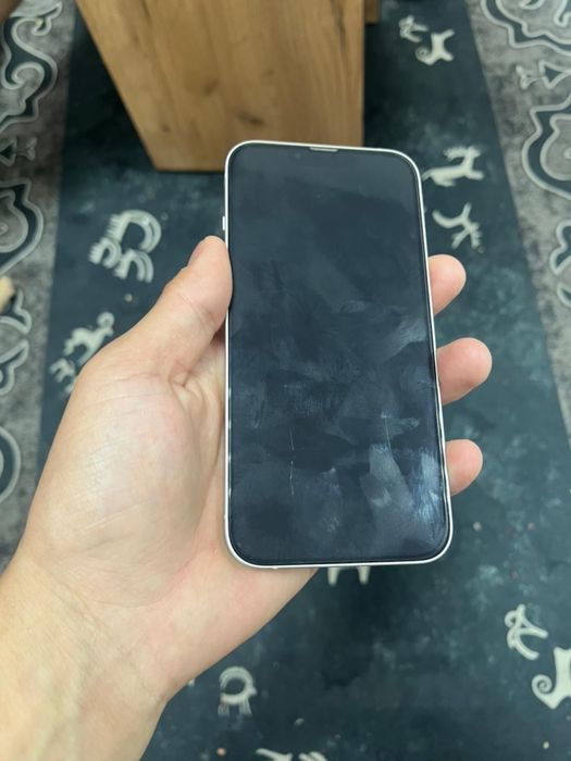 Айфон 13 продам срочно