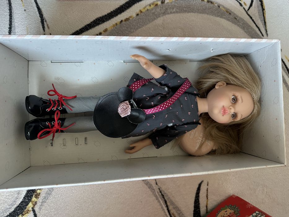 Чисто нова кукла Paola Reina