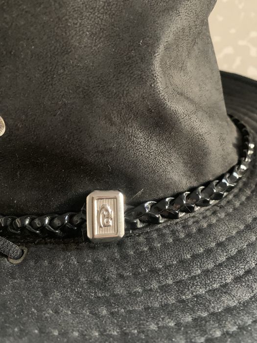 Дамски шапки,каскет..