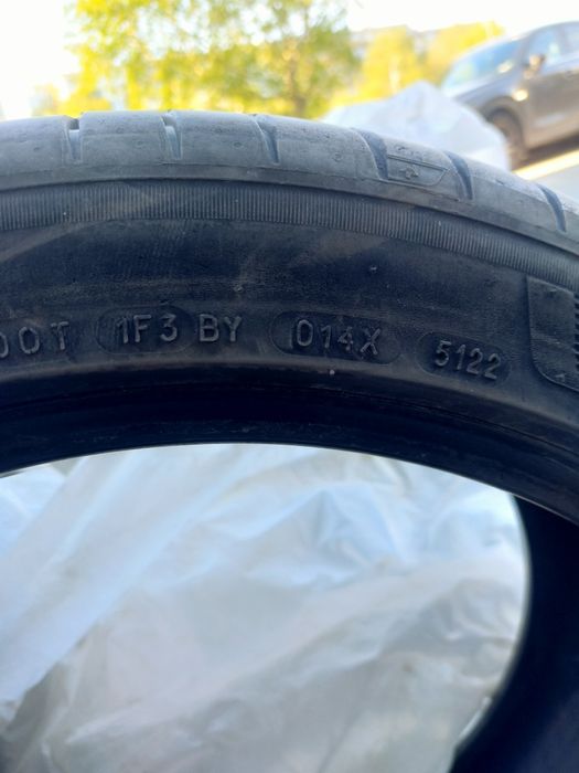 255/40/R19 Michelin