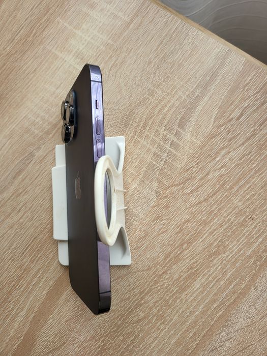 Vând iPhone 14 pro max și iPhone 11 pro max