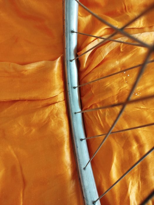 Продам переднее колесо велосипеда Урал