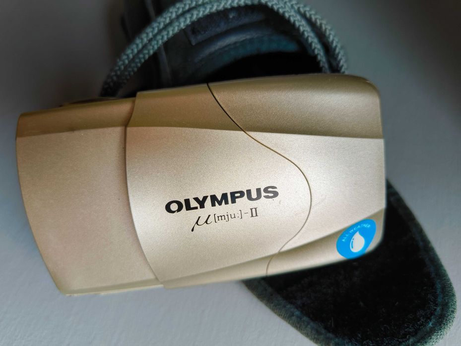 Aparat foto pe film Olympus mju II