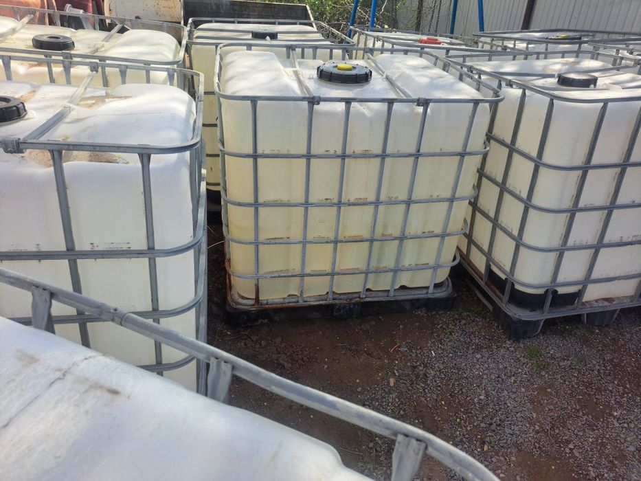 Продам кубовую бочку