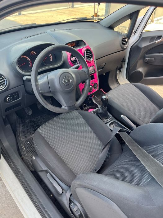 Opel Corsa D 1.2 Benzină 2011