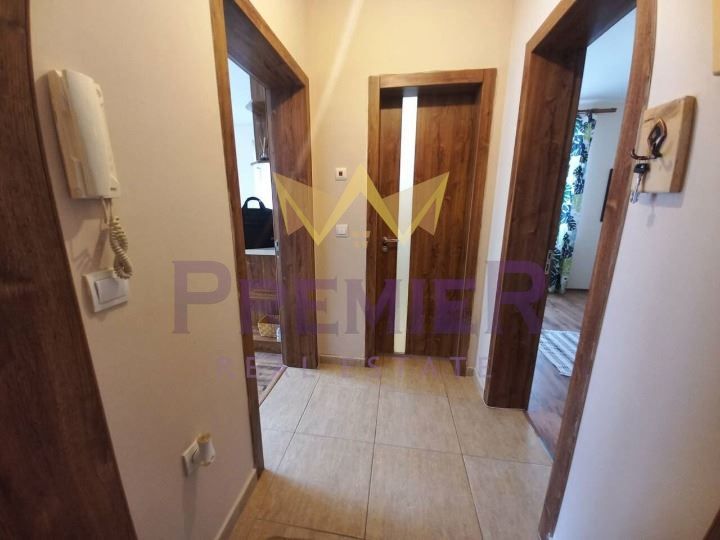 Дава се под наем Двустаен апартамент в Варна, Център - 48 кв.м за 408 € - Снимка #5