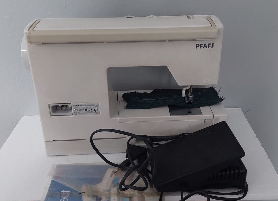 Masina cusut pfaff select 1522   privileg  necbermann.