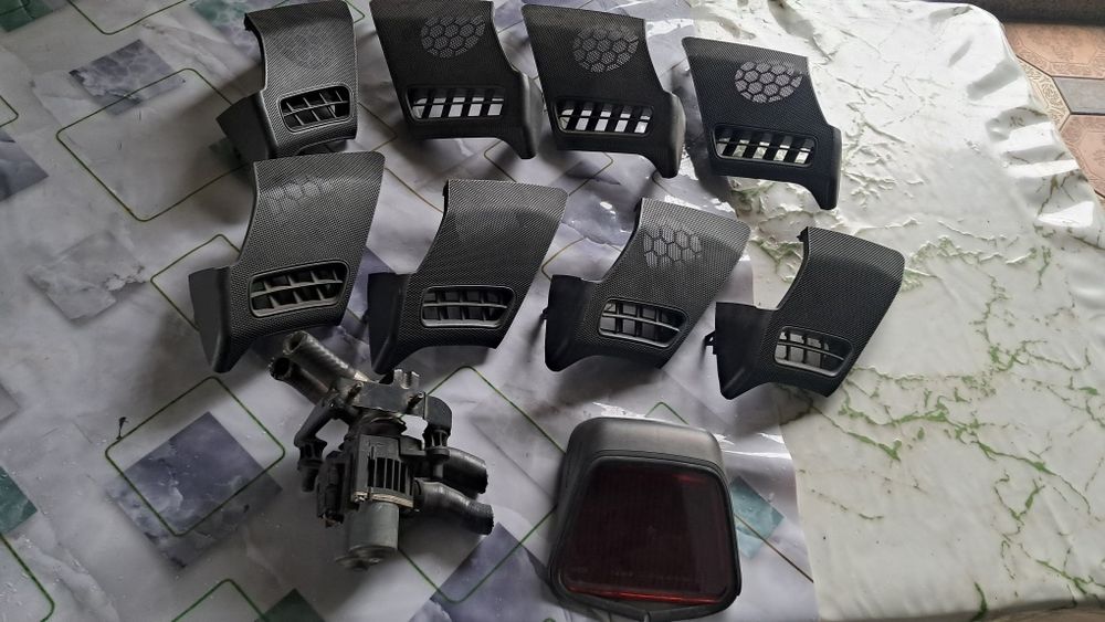 MERS..210е. Накладка пер банпер.