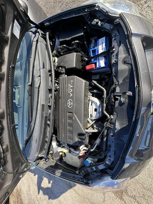 Toyota Auris 1.33 VVT-i  2008 г