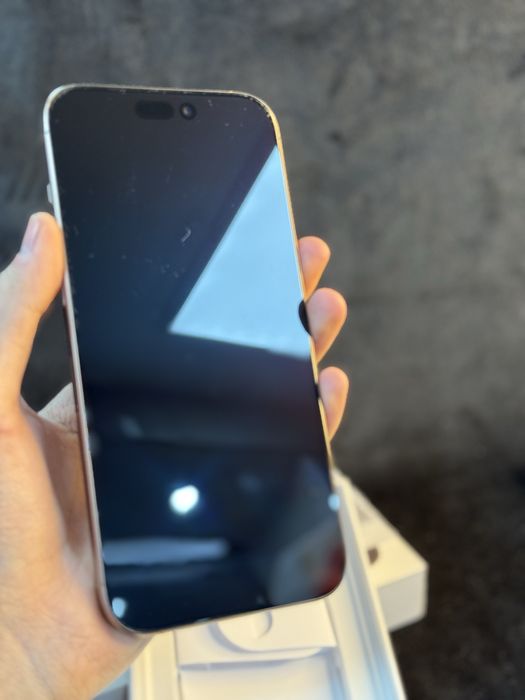 Iphone 16 pro max Aktiv Lombard 0.0.12