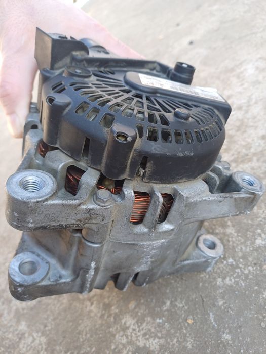( Pentru Piese ) AV6N-10300-GC Alternator ford focus 3 1.6 Tdci