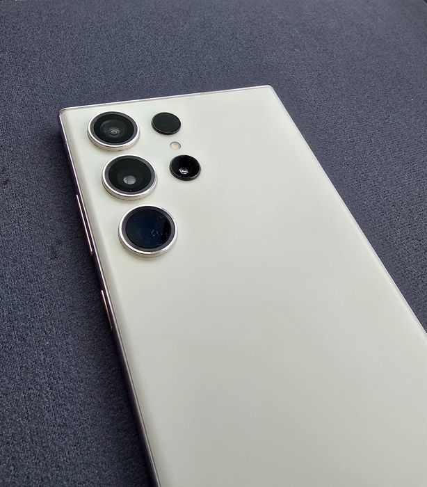 Samsung Galaxy s23 Ultra 5G  256GB.