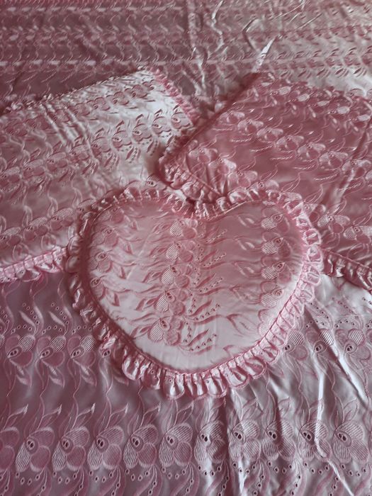 Продаю комплект для спальни.