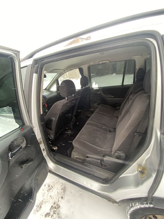 Продам Опель Зафира