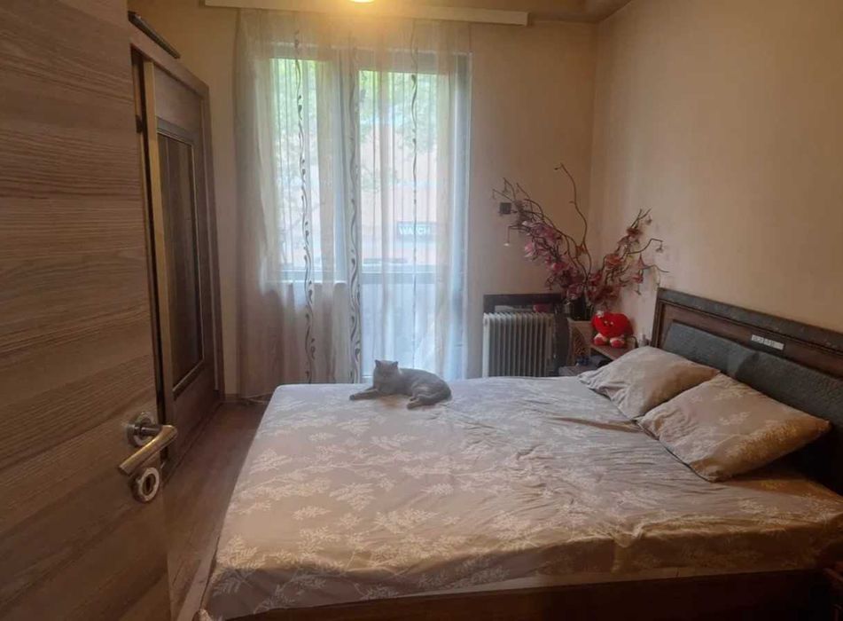 Продава се Тристаен апартамент в Пловдив, Център - 81 кв.м за 1574 €/кв.м - Снимка #2