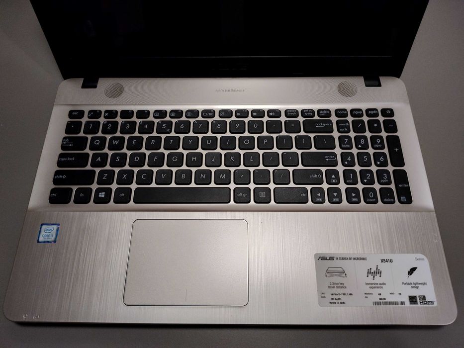 Laptop Asus Intel i3/1TB HDD/DVD, ideal pt elevi/internet/filme/office