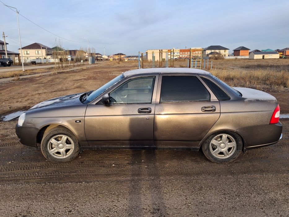 Продам приору 2016