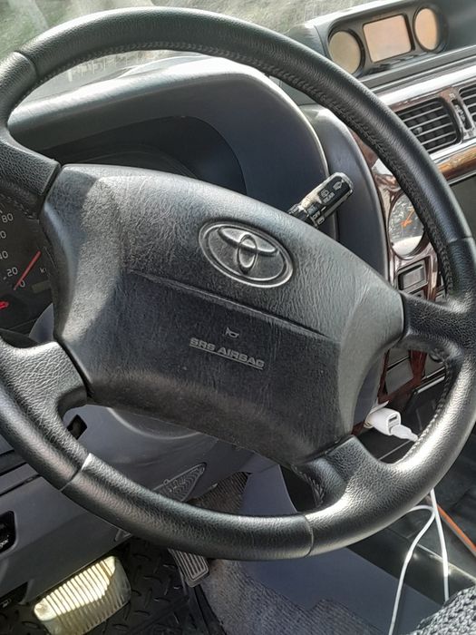 Продам отличный внедорожник.