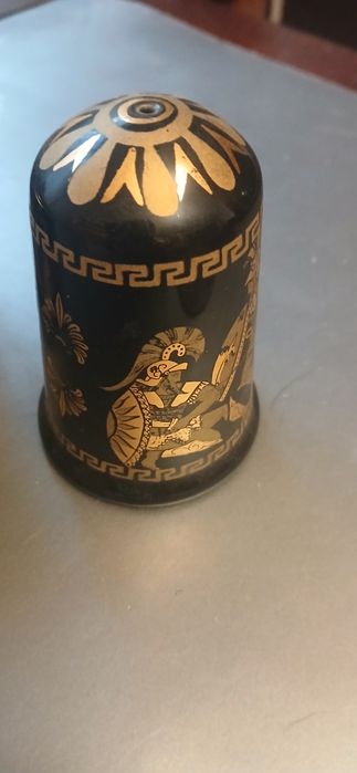 Солничка и захарница с антични