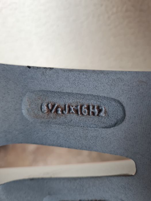 Джанти DEZENT за VW AUDI SEAT SKODA R16 5x112 ET48 6.5J