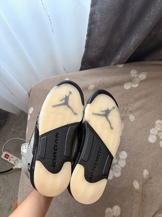 Jordan 5 black grey marimea 42 noi