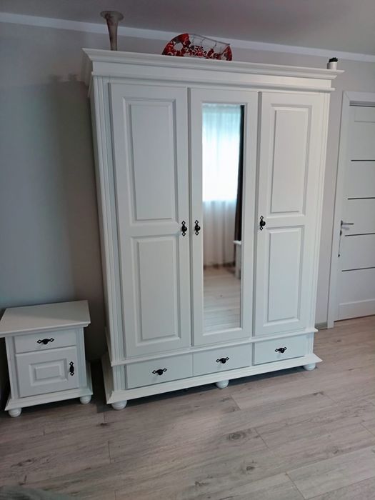 Închiriez casa ideal  afacere 9000 mp Teren