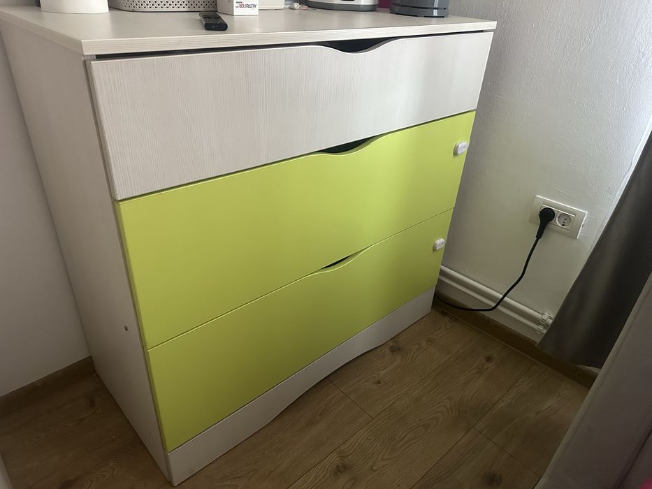 De vanzare set mobilier bebelusi/copii