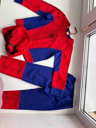 Костюм человек паука