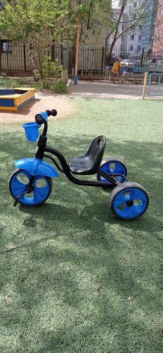 Продам трёхколёсный велосипед