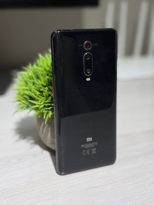 Xiaomi MI 9T 6/64GB (коробка+зарядка)
