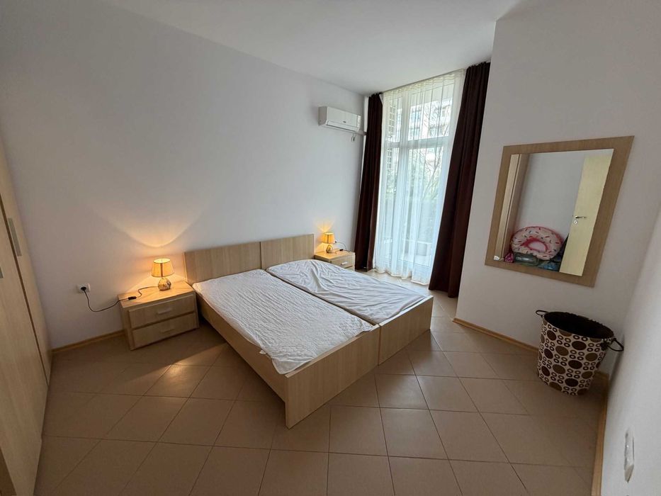 Просторен двустаен апартамент в централната част, к-с „Гранд Камелия“