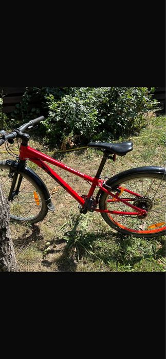 Bicicleta Trek rosie 7-10 ani